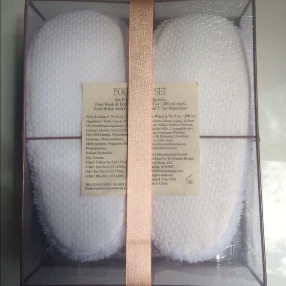 Luxury Foot Care Set - Picture 3 of 3